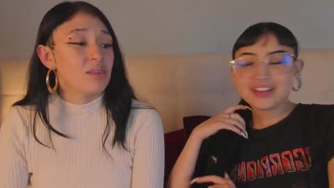 Snapshot of zowi_hottiee chatting on 03/01/25, 02:04 cintya kors online show from 03/01/25, 02:04