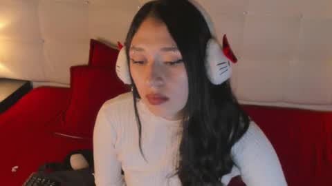 Snapshot of zowi_hottiee chatting on 03/05/25, 05:29 cintya kors online show from 03/05/25, 05:29