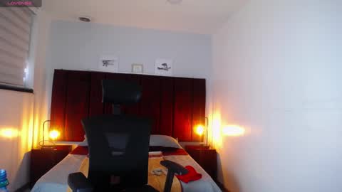 Snapshot of zuzana21 chatting on 12/31/24, 04:25 Zuzana21 online show from 12/31/24, 04:25