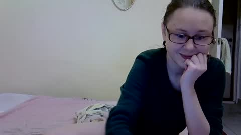 Snapshot of zyuhre chatting on 02/01/25, 02:58 Zyuhre online show from 02/01/25, 02:58