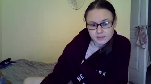Snapshot of zyuhre chatting on 09/21/25, 11:12 Zyuhre online show from 09/21/25, 11:12