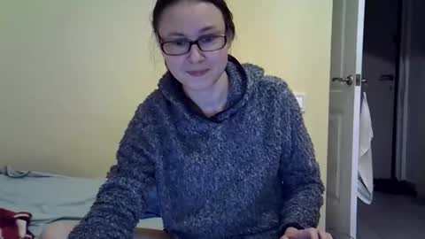 Snapshot of zyuhre chatting on 10/01/25, 12:33 Zyuhre online show from 10/01/25, 12:33