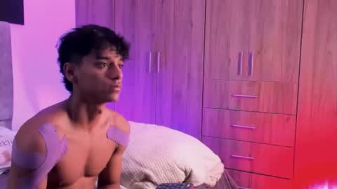 Snapshot of zyzz_1812 chatting on 10/15/25, 05:46 zyzz_1812 online show from 10/15/25, 05:46