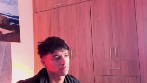 Snapshot of zyzz_1812 chatting on 10/30/25, 05:02 zyzz_1812 online show from 10/30/25, 05:02