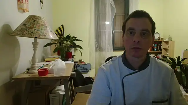 Snapshot of cloupefun chatting on 01/14/25, 06:13 cloupefun online show from 01/14/25, 06:13