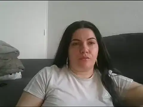 Squirtlady38 online show from 02/04/25, 09:07