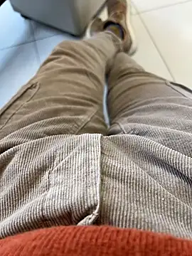 Snapshot of buodiculo chatting on 02/17/25, 11:23 buodiculo online show from 02/17/25, 11:23