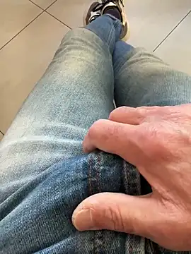 Snapshot of buodiculo chatting on 03/03/25, 03:20 buodiculo online show from 03/03/25, 03:20