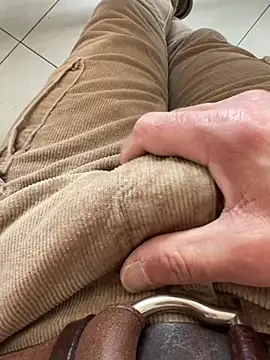 Snapshot of buodiculo chatting on 03/10/25, 02:37 buodiculo online show from 03/10/25, 02:37