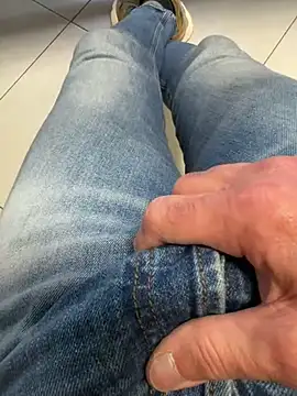 Snapshot of buodiculo chatting on 03/21/25, 04:51 buodiculo online show from 03/21/25, 04:51