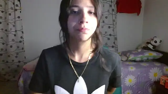 Snapshot of mia__lopez_ chatting on 02/27/25, 12:54 mia lopez online show from 02/27/25, 12:54