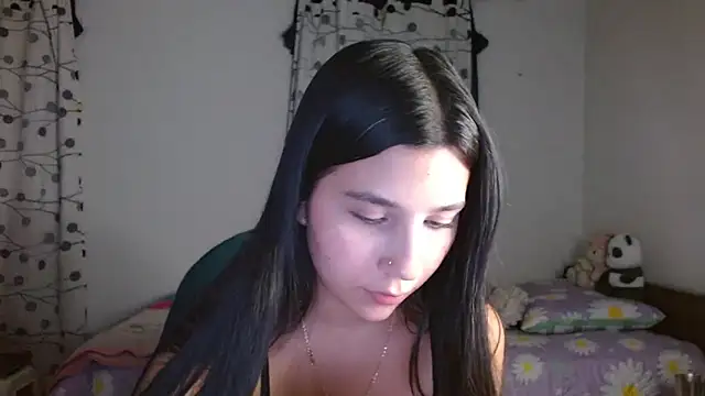 Snapshot of mia__lopez_ chatting on 03/07/25, 01:09 mia lopez online show from 03/07/25, 01:09