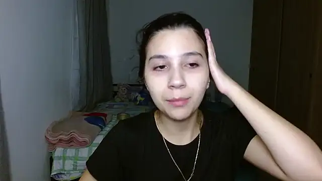 Snapshot of mia__lopez_ chatting on 09/20/25, 05:41 mia lopez online show from 09/20/25, 05:41