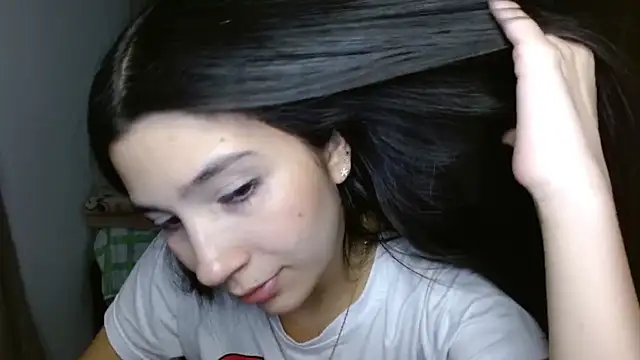 Snapshot of mia__lopez_ chatting on 09/25/25, 03:10 mia lopez online show from 09/25/25, 03:10