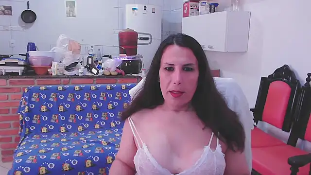 Snapshot of LauraVicttoria361215 chatting on 09/14/25, 01:10 LauraVicttoria361215 online show from 09/14/25, 01:10