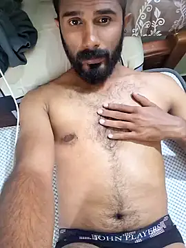 Snapshot of jithi007 chatting on 02/12/25, 04:33 jithi007 online show from 02/12/25, 04:33