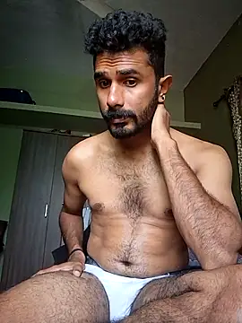 Snapshot of jithi007 chatting on 03/08/25, 04:23 jithi007 online show from 03/08/25, 04:23