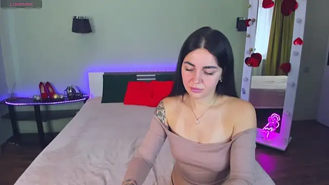 CrazyMilanka online show from 10/05/25, 08:56