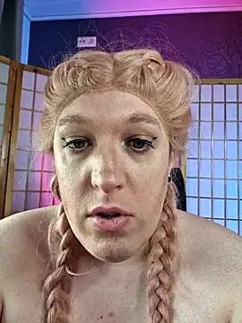 Snapshot of MissLollipop21 chatting on 03/20/25, 04:31 MissLollipop21 online show from 03/20/25, 04:31