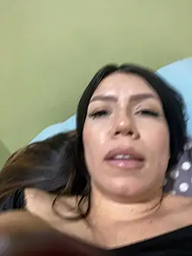Snapshot of martina_contreras chatting on 01/29/25, 08:18 martina contreras online show from 01/29/25, 08:18