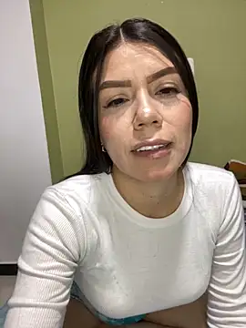 Snapshot of martina_contreras chatting on 03/07/25, 05:08 martina contreras online show from 03/07/25, 05:08