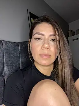 Snapshot of martina_contreras chatting on 10/16/25, 07:09 martina contreras online show from 10/16/25, 07:09