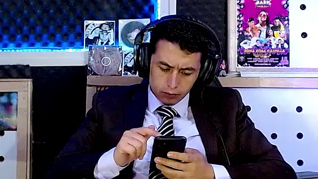 Darko0717 online show from 02/04/25, 05:34