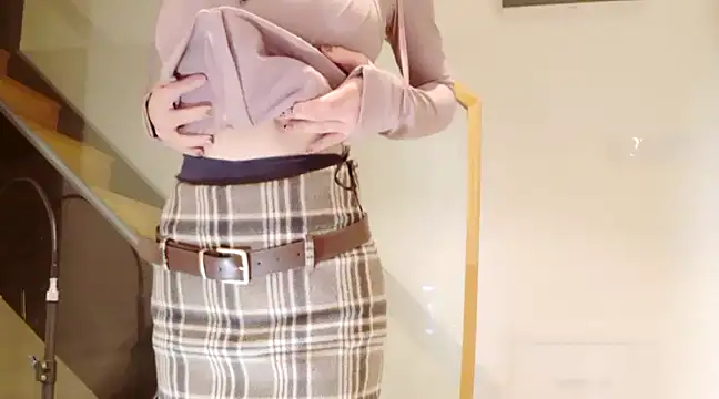 Snapshot of Serena-AU chatting on 01/14/25, 02:43 Serena-AU online show from 01/14/25, 02:43