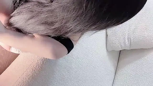 Snapshot of Serena-AU chatting on 10/31/25, 03:13 Serena-AU online show from 10/31/25, 03:13