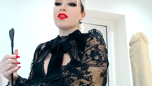 MissKateX online show from 01/31/25, 10:52