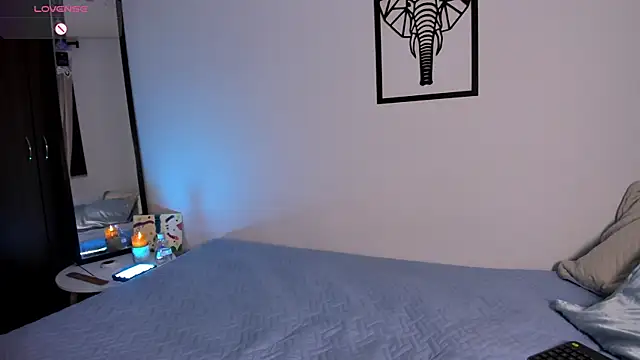 emilybae  online show from 10/13/25, 05:07