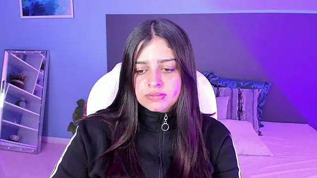 Snapshot of kylie_reyes chatting on 01/28/25, 07:32 kylie reyes online show from 01/28/25, 07:32