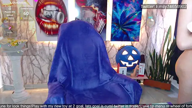 EmiTranny online show from 10/31/25, 08:54