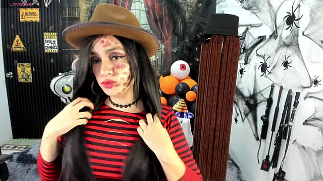 criss 21  online show from 10/29/25, 08:21