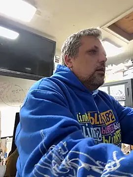 tank32s online show from 12/10/24, 09:55