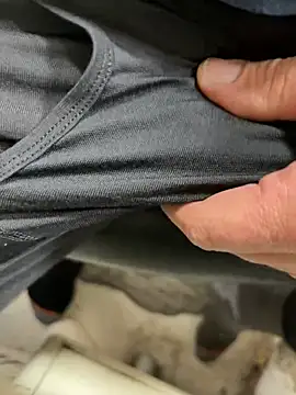 tank32s online show from 12/14/24, 09:29