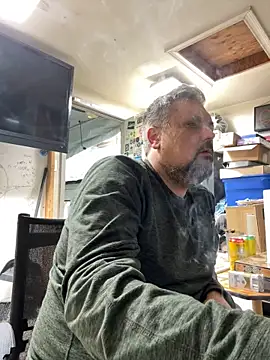 tank32s online show from 02/28/25, 07:05