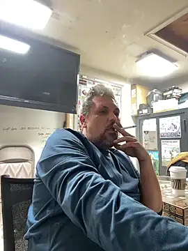 tank32s online show from 03/22/25, 07:57