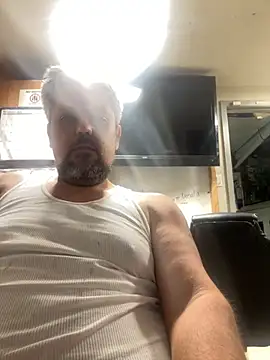 tank32s online show from 09/10/25, 04:45