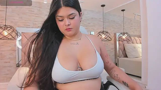 Snapshot of im_mou_ chatting on 03/03/25, 12:48 im mou online show from 03/03/25, 12:48