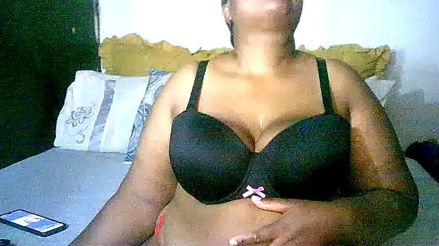 YELLOW BONE online show from 09/17/25, 08:16