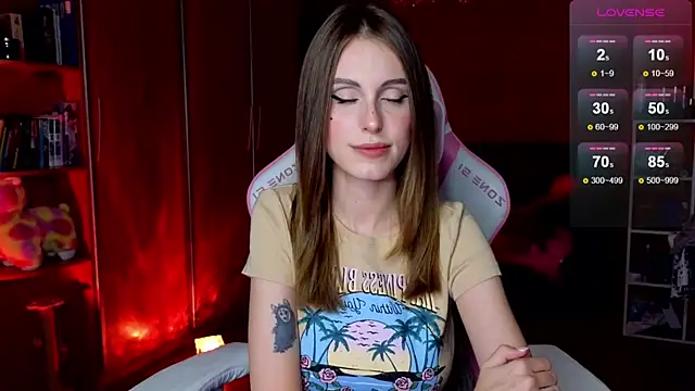 EdelineMaher online show from 10/27/25, 03:05