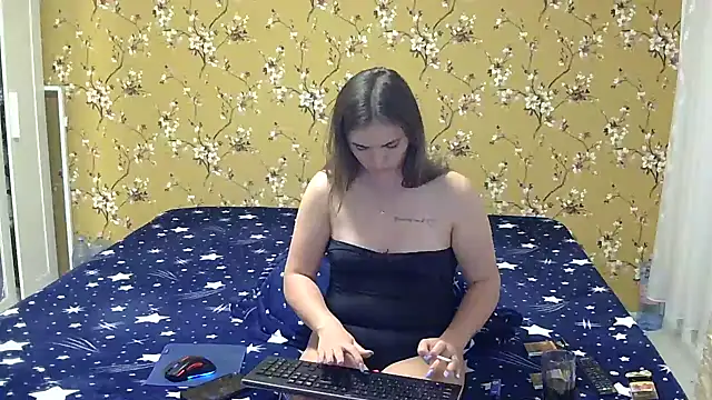 Karlabby online show from 10/17/25, 03:36