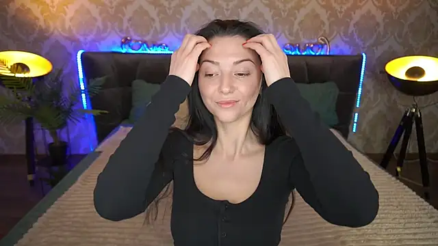 Snapshot of EmilyHalls chatting on 03/15/25, 06:58 EmilyHalls online show from 03/15/25, 06:58