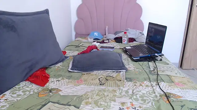 lady hot2xx online show from 12/11/24, 05:26