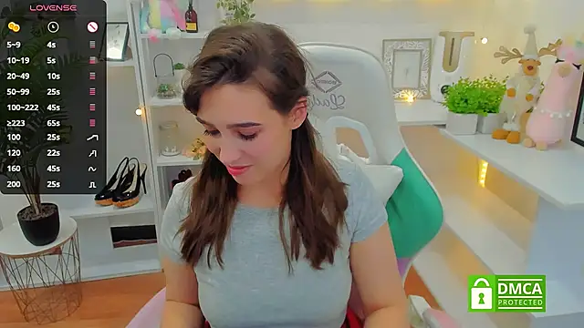  Eliizabeth  online show from 12/24/24, 12:55