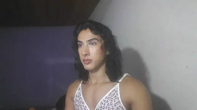 roxana collins online show from 10/22/25, 04:02