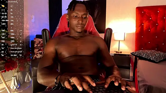 DannSmmith online show from 11/03/25, 03:52