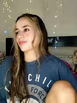 Natalia Suarez online show from 12/30/24, 03:47