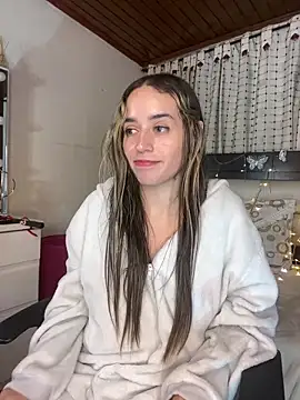 Natalia Suarez online show from 03/13/25, 09:32